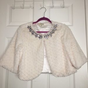 Fake fur cover up 👑